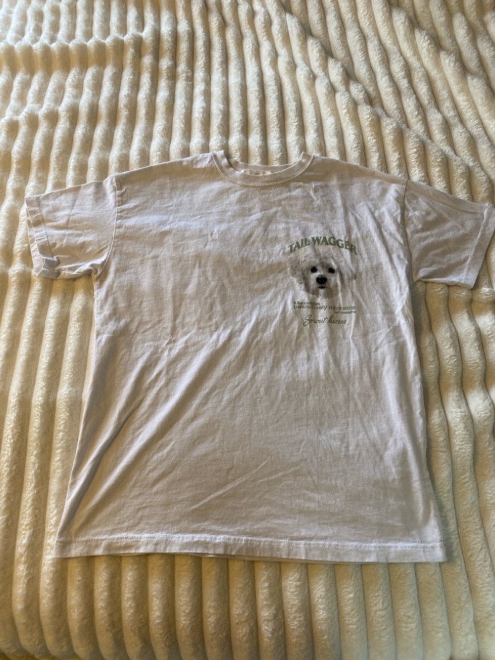 White 'Tail Wagger' Graphic Tee with Dog Print